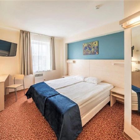 Rija Bauska Hotel Εξωτερικό φωτογραφία