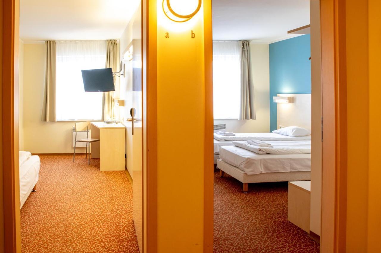 Rija Bauska Hotel Εξωτερικό φωτογραφία