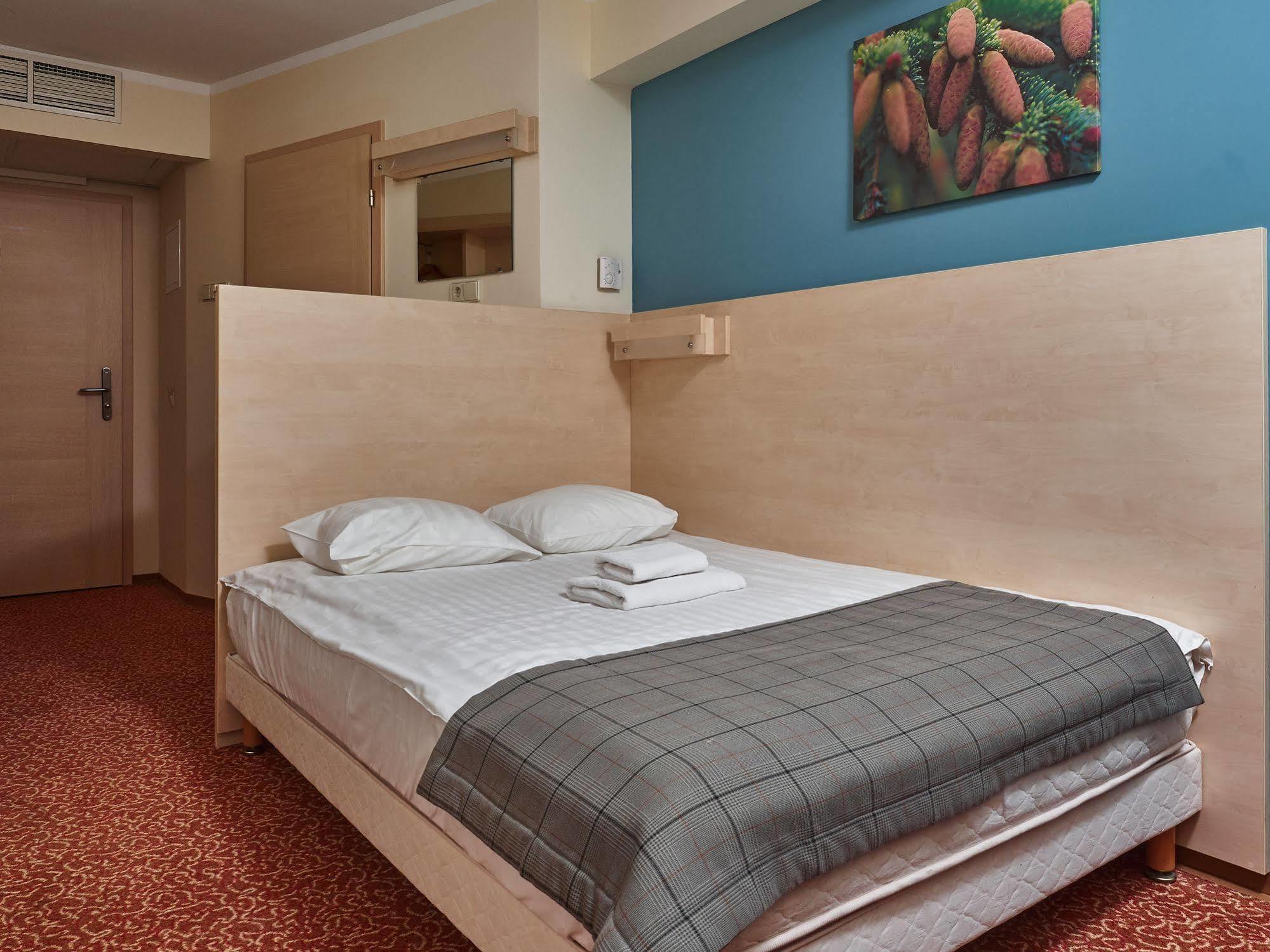 Rija Bauska Hotel Εξωτερικό φωτογραφία