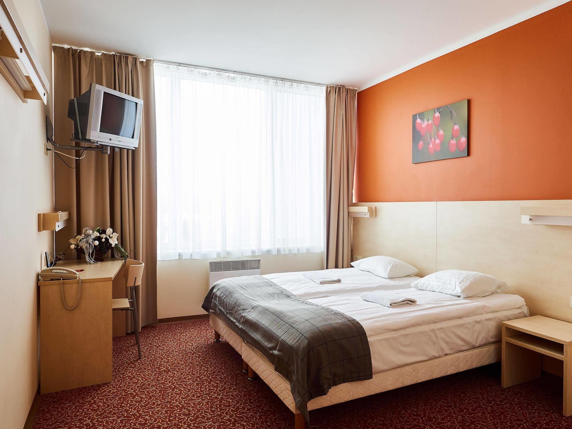 Rija Bauska Hotel Εξωτερικό φωτογραφία