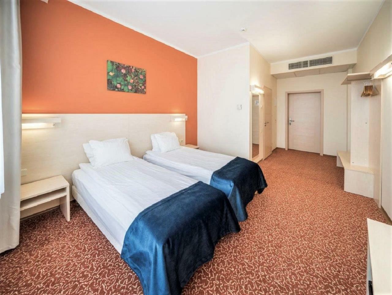 Rija Bauska Hotel Εξωτερικό φωτογραφία
