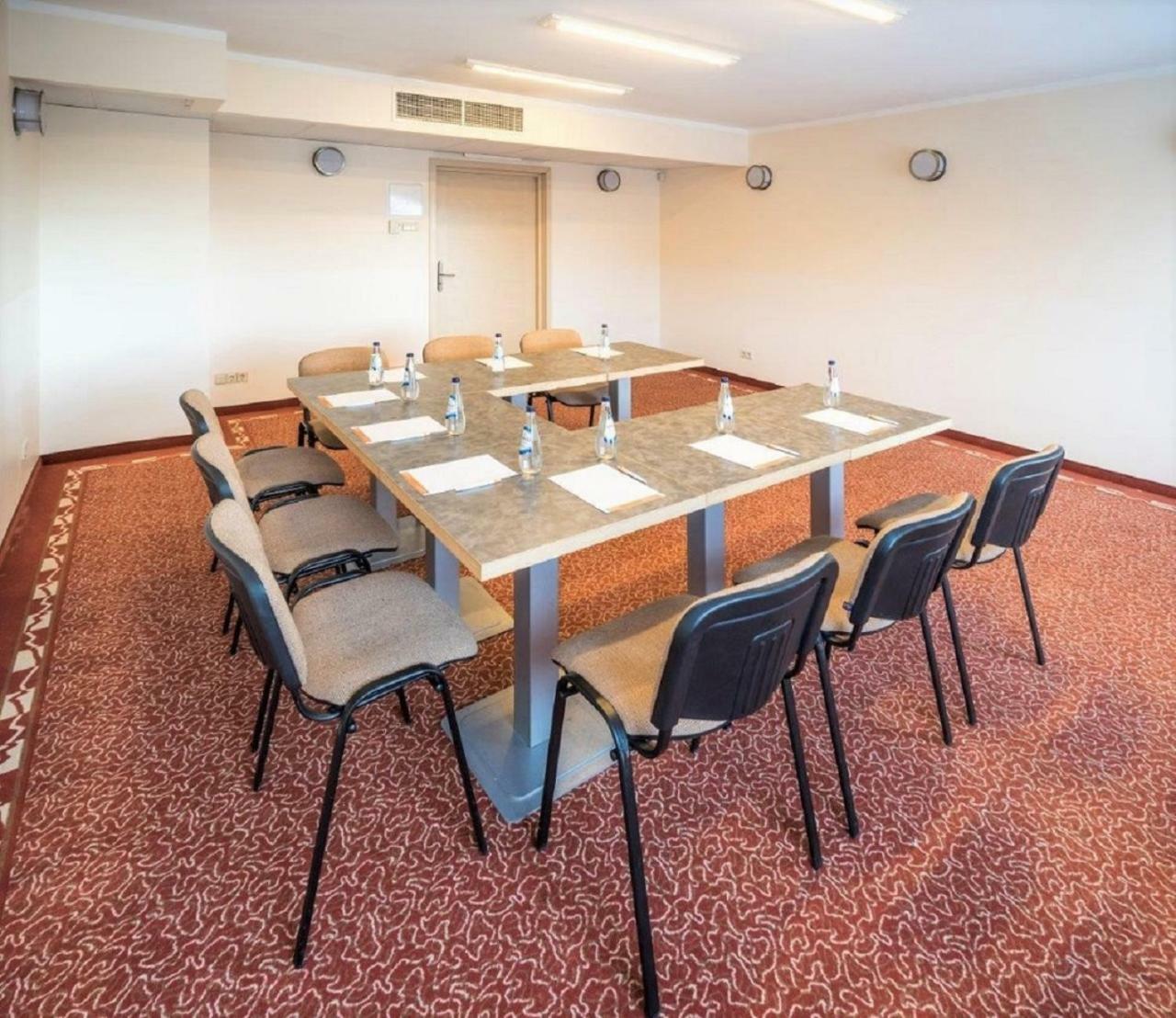 Rija Bauska Hotel Εξωτερικό φωτογραφία